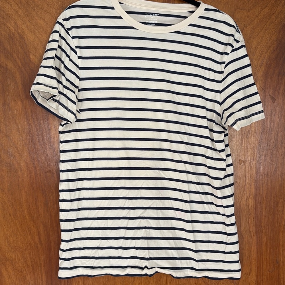 J. Crew men’s T-shirt. Striped navy blue. Lightly worn